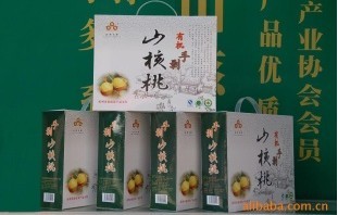 供应礼盒装有机手剥山核桃